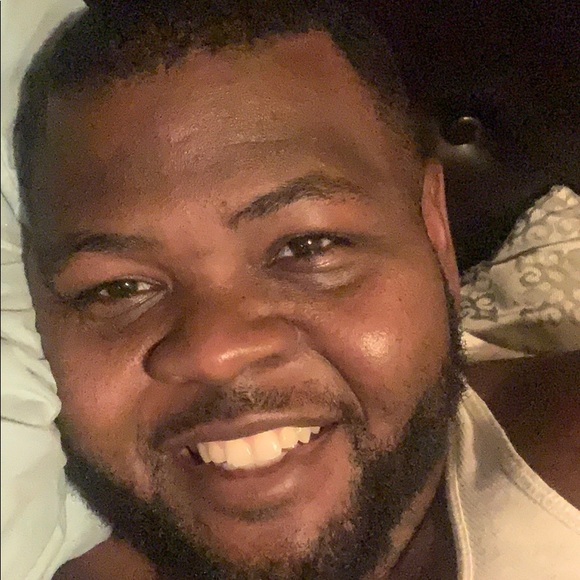 Meet your Posher, Julian - Picture 2 of 2